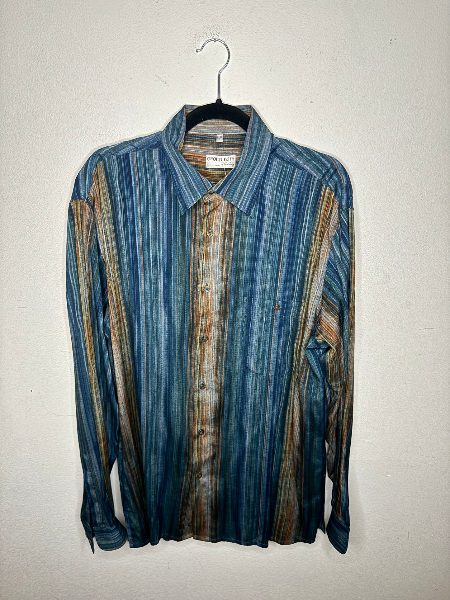 Georg Roth Watercolor Button Up