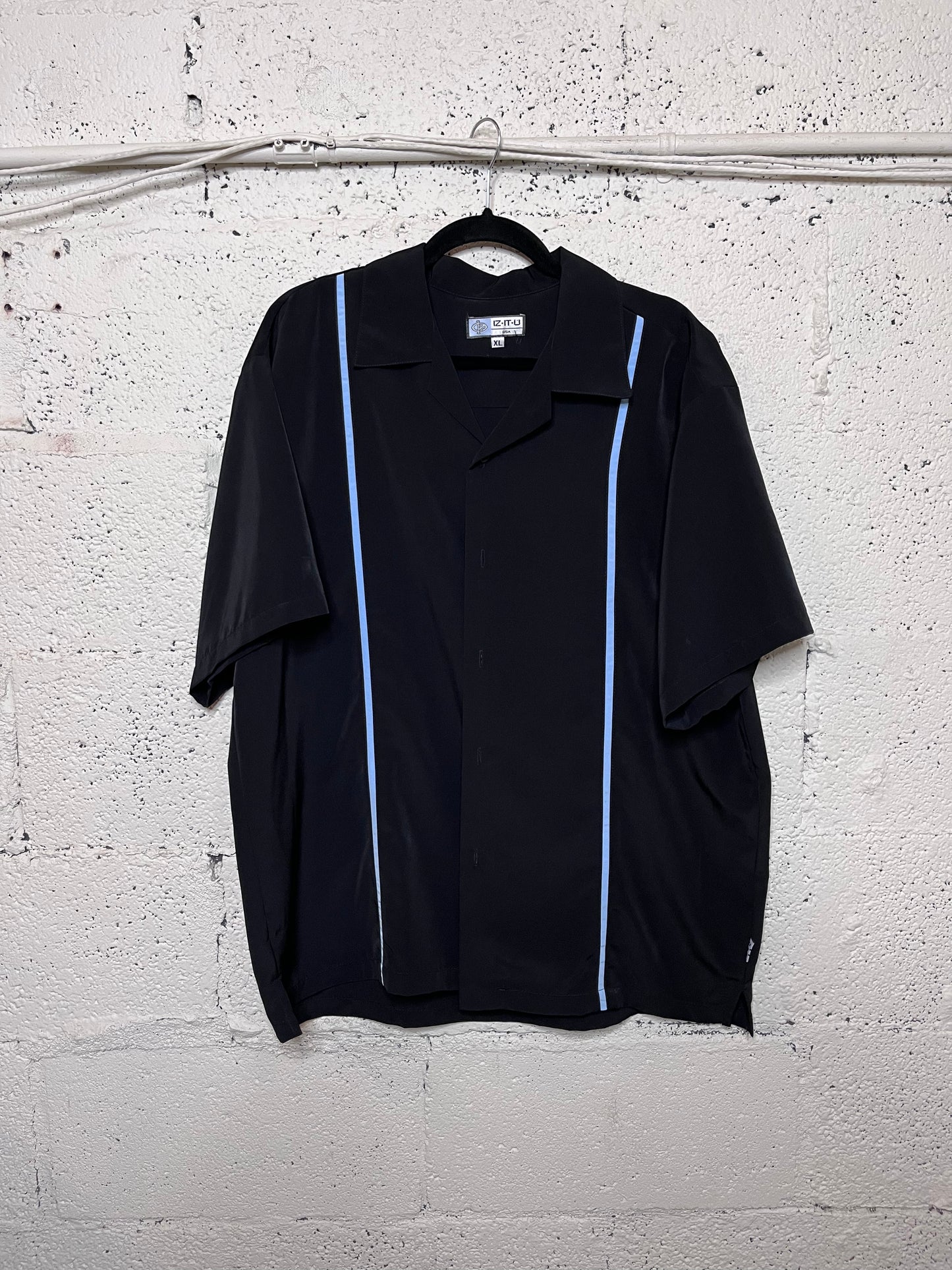 90s Black and Blue Button Up
