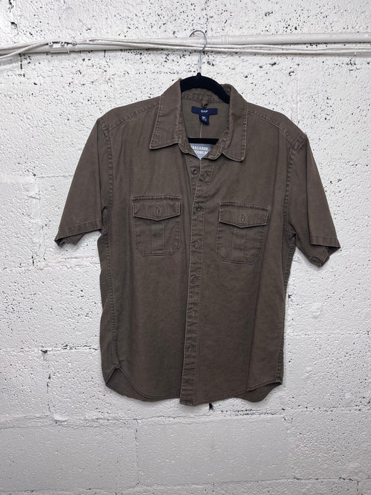 Y2K Gap Short Sleeve Button Up