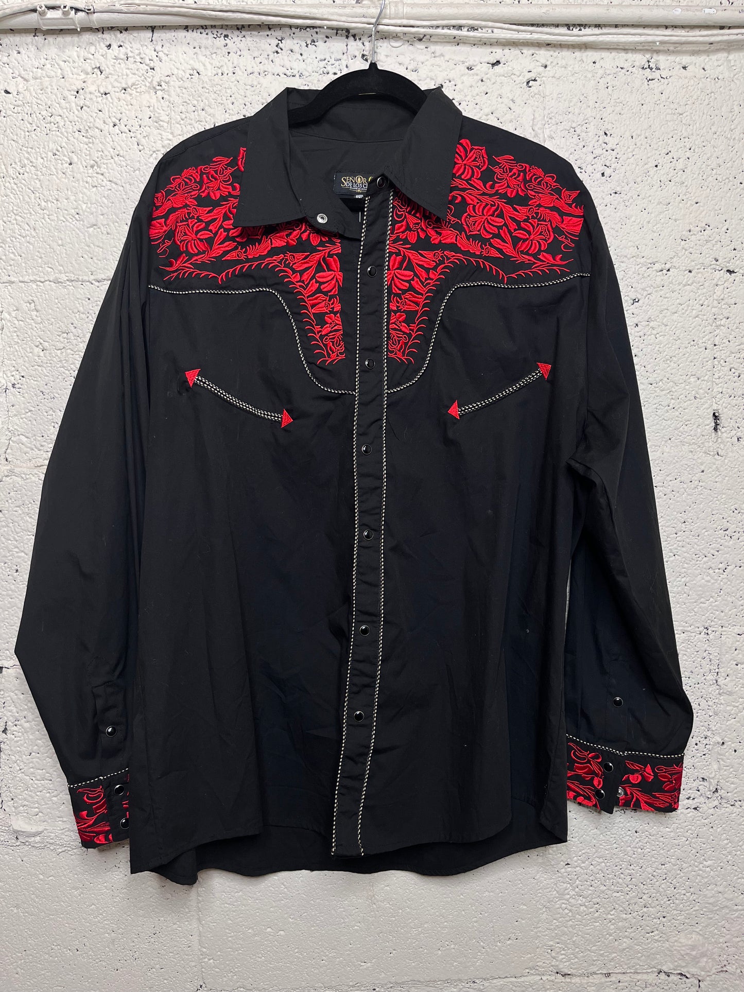 Black and Red Western Embroidered Pearl Snap Button Up